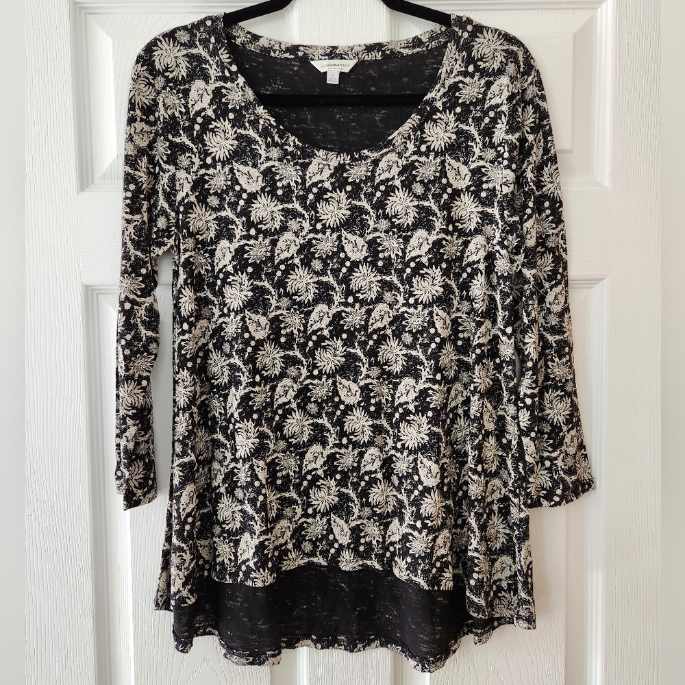 NWOT Lucky Brand Floral Leaf Patterned Black & White 3/4 Sleeve HI Low